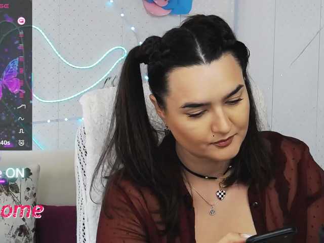 WickedButShy's BongaCams show and profile