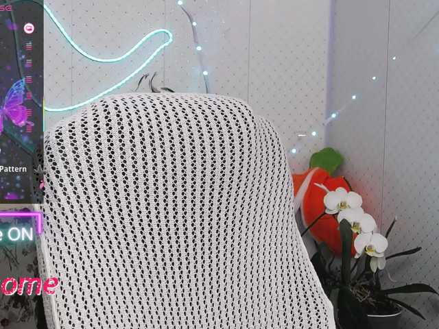 WickedButShy's BongaCams show and profile