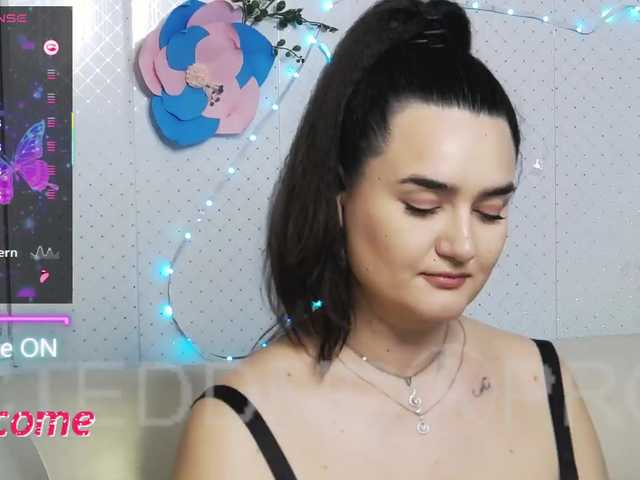 WickedButShy's BongaCams show and profile