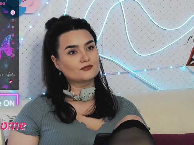 WickedButShy's BongaCams show and profile