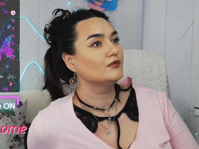 WickedButShy's BongaCams show and profile