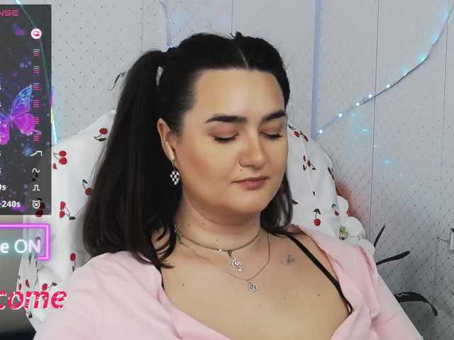 WickedButShy's BongaCams show and profile