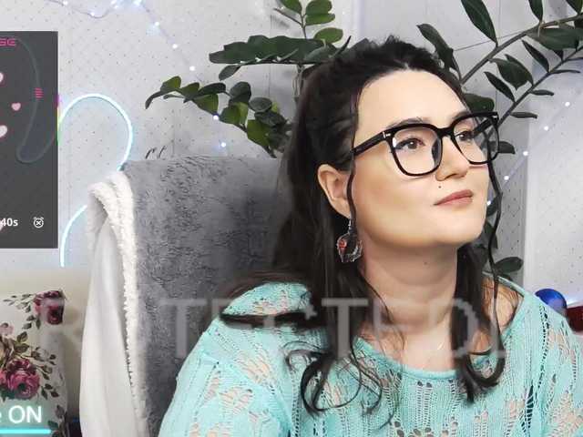 WickedButShy's BongaCams show and profile