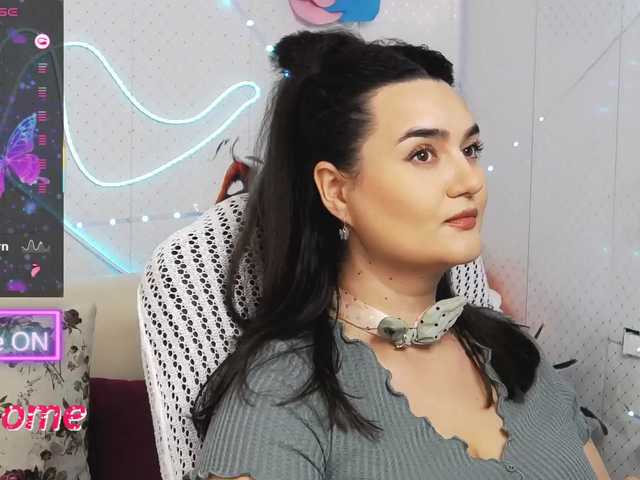 WickedButShy's BongaCams show and profile