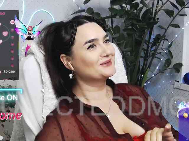 WickedButShy WickedButShy