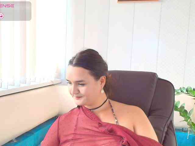 LinaCrave webcam