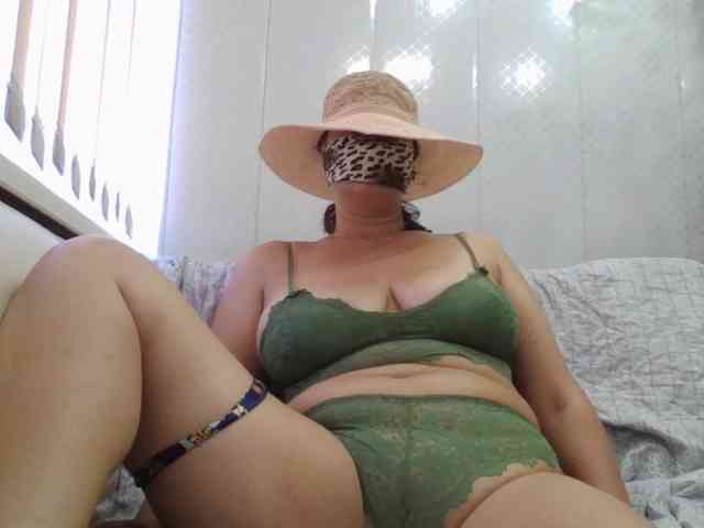 online nude chat WickedButShy