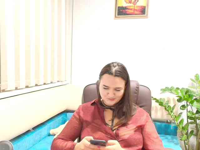 LinaCrave webcam