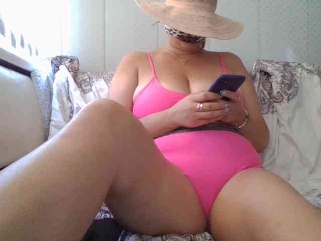 WickedButShy webcam