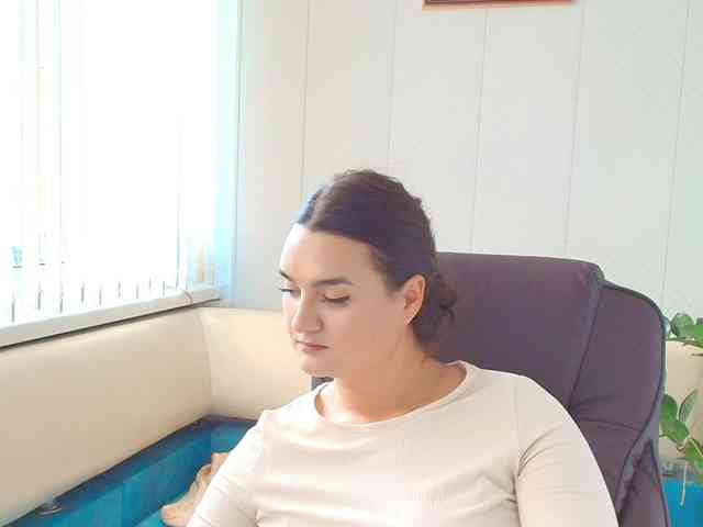 LinaCrave webcam