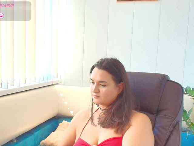 LinaCrave webcam