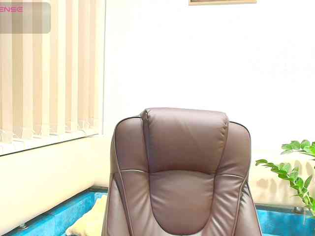 LinaCrave webcam
