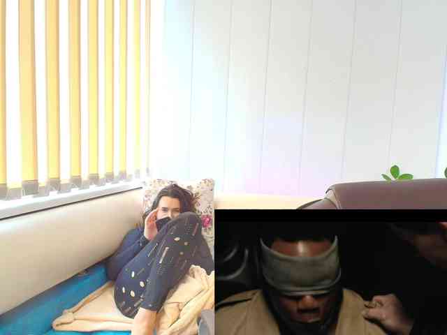 LinaCrave webcam