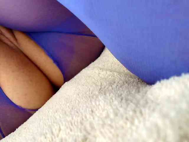 WickedButShy webcam
