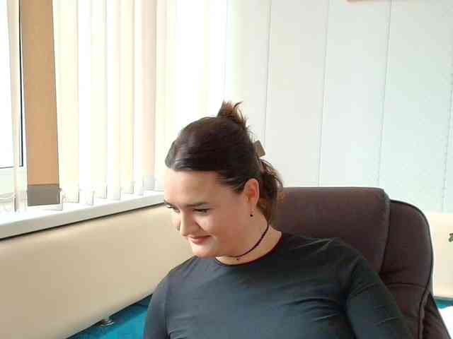 LinaCrave webcam