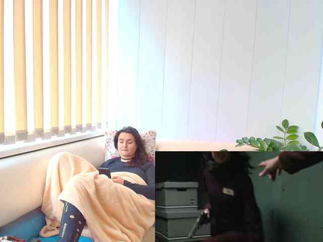 LinaCrave webcam