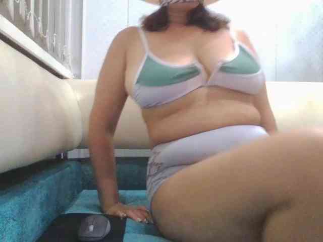 WickedButShy webcam