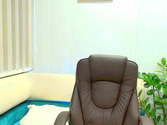 LinaCrave webcam