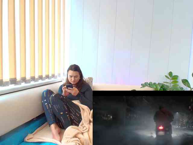 LinaCrave webcam
