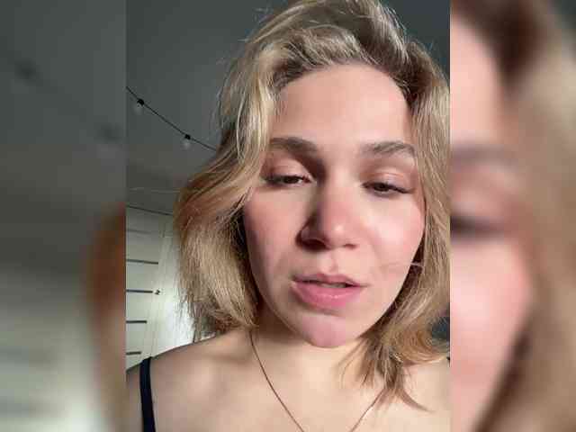 alicelaff webcam