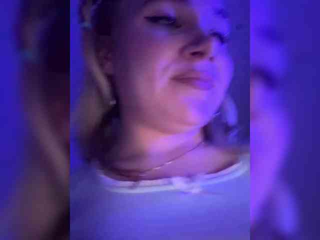 alicelaff webcam