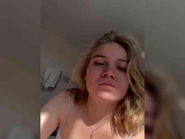 alicelaff webcam
