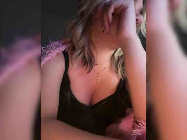 alicelaff webcam