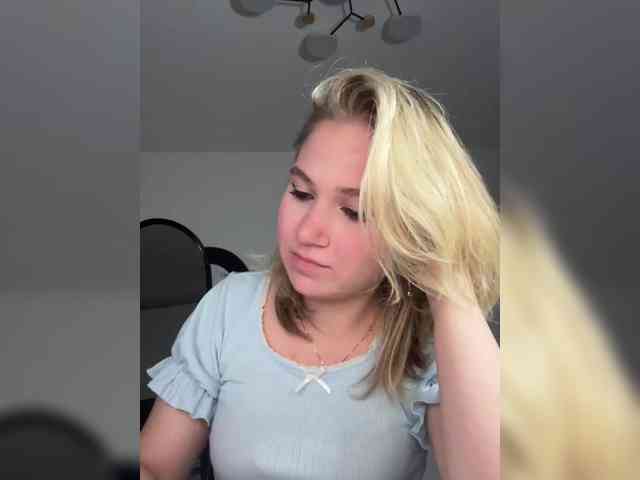 alicelaff webcam