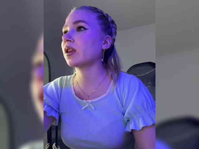 alicelaff webcam