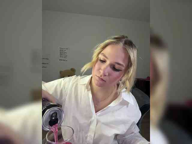 alicelaff webcam
