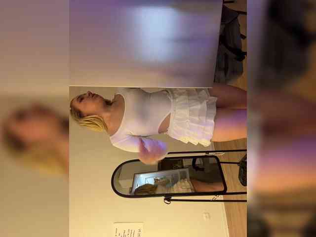 alicelaff webcam