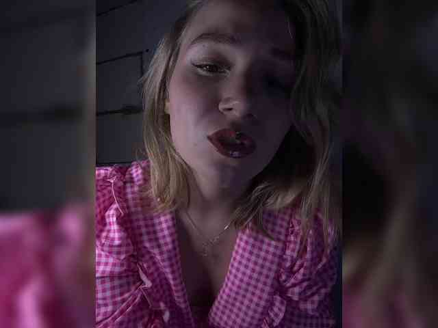 alicelaff webcam