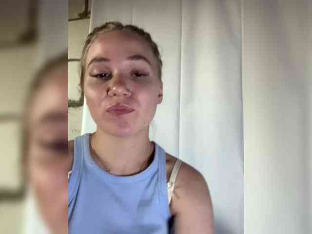 alicelaff webcam