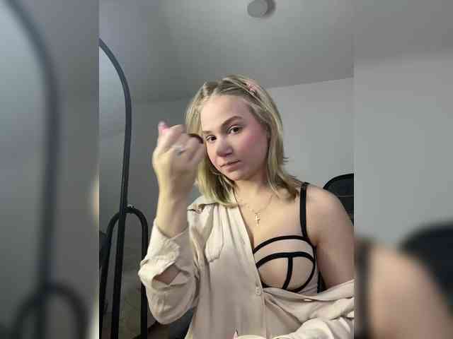alicelaff webcam