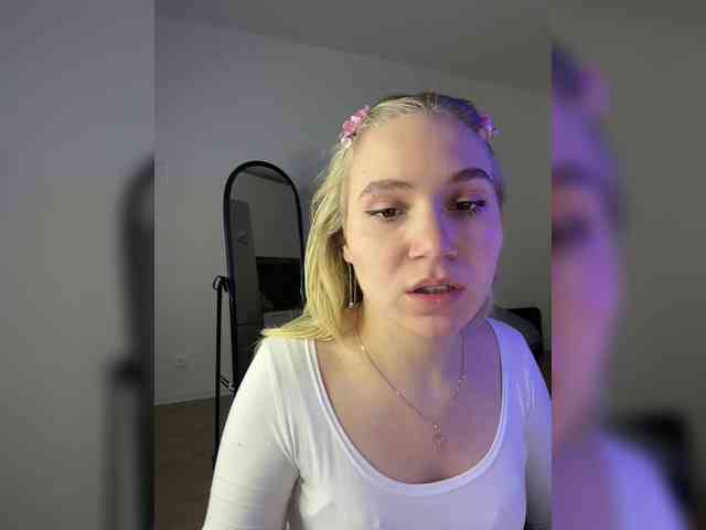 alicelaff webcam