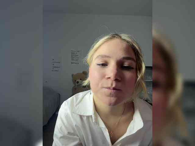 alicelaff webcam