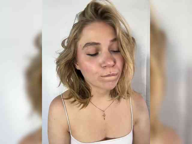 alicelaff webcam