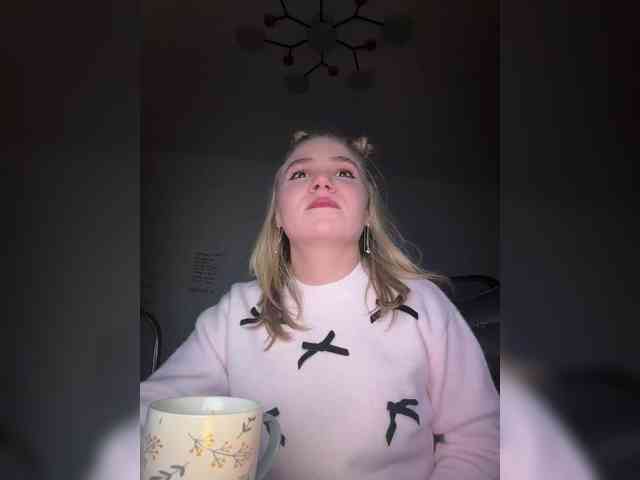 alicelaff webcam