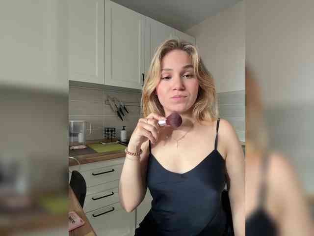 alicelaff webcam