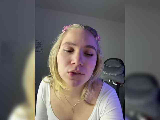 alicelaff webcam