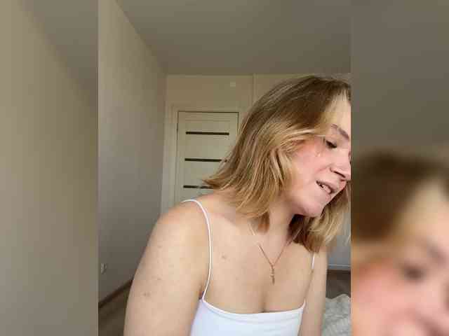 alicelaff webcam