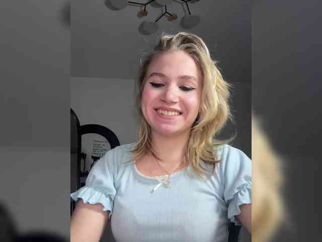 alicelaff webcam