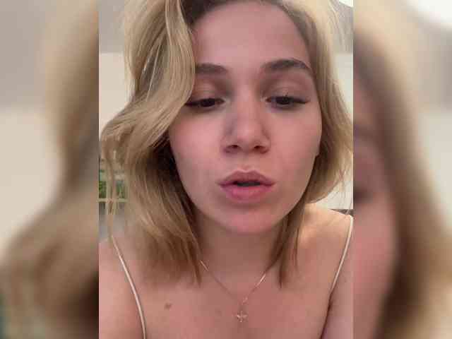 alicelaff webcam