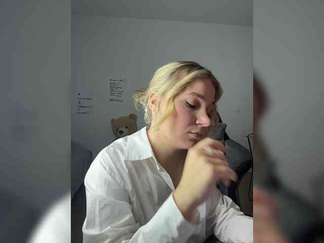 alicelaff webcam