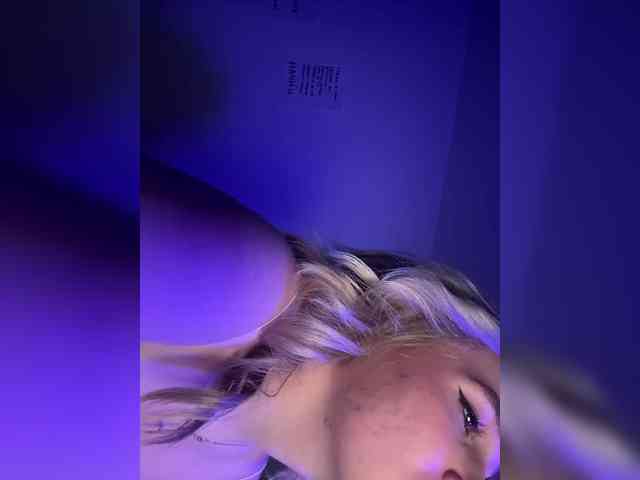 alicelaff webcam