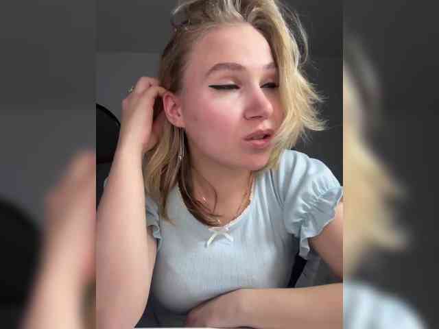 alicelaff webcam