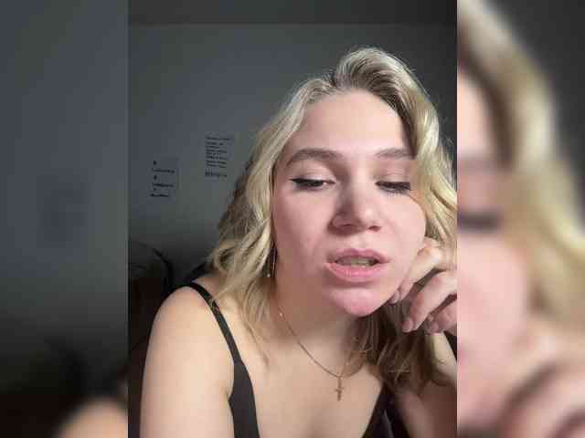 alicelaff webcam