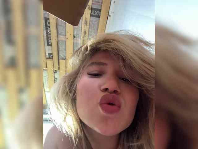 alicelaff webcam