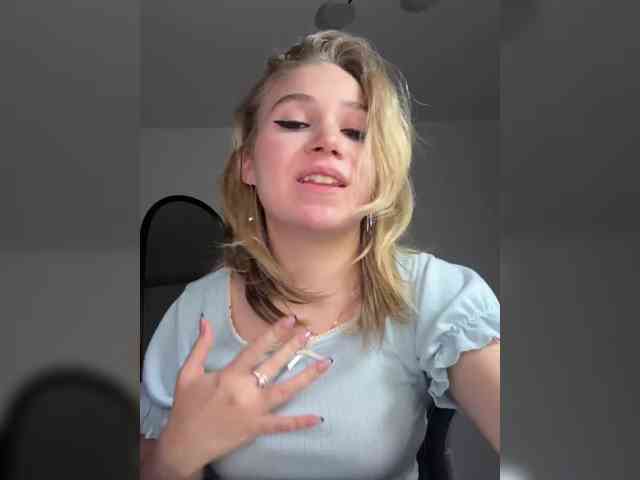 alicelaff webcam