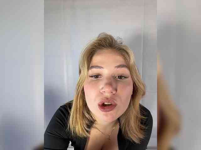 alicelaff webcam